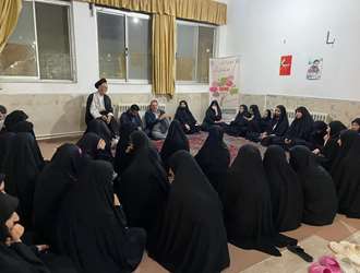 بازدید رئیس دانشکده علوم قرآنی آمل از خوابگاه‌های دانشجویی و برگزاری نشست صمیمی با دانشجویان