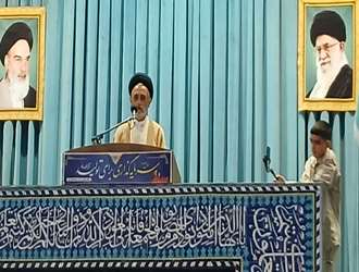 سخنرانی رییس دانشکده علوم قرآنی آمل در نماز جمعه شهرستان آمل وتاکید بر وقف قرآنی
