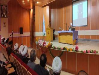 تبیین «جایگاه تفسیر تسنیم در شکل‌گیری تمدن نوین اسلامی» با سخنرانی دکتر نیکزاد