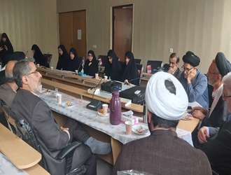 برگزاری بزرگداشت روز معلم و استاد در دانشکده علوم قرآنی آمل با حضور اعضای هیأت علمی و اساتید مدعو